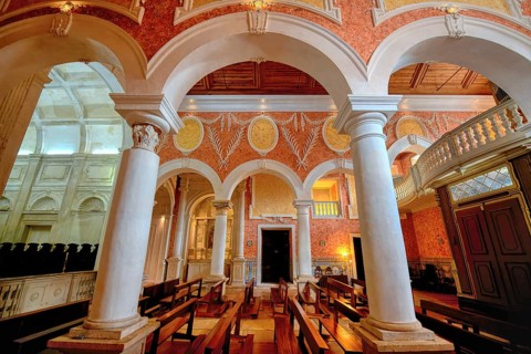 Santa Maria da Alcacova Church, Central Nave, Santarem, Ribatejo, Portugal