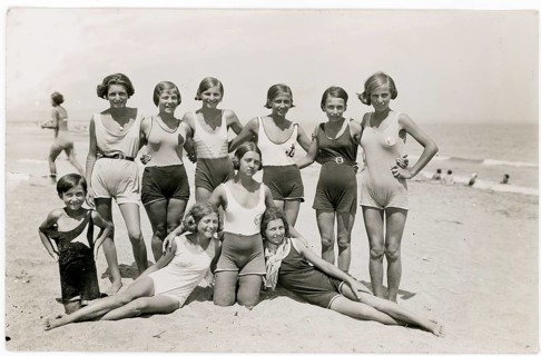 Adriatic Sea, Italy, bathing, swimwear, leisure, summer, woman, girls, several woman posing on the