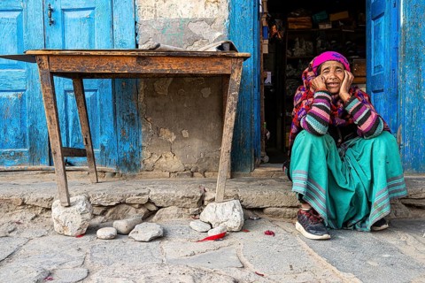 Friendly smiling elderly Nepalese woman, Hindu ethnic group, Simikot, Humla, Himalayas, West Nepal,