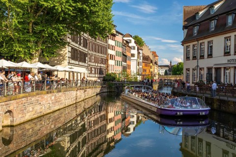 Batoramaboot, Ill, Gardening, Gerberviertel, Petite France, Strasbourg, Alsace, France