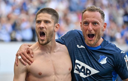 Jubel Freude Emotion Andrej Kramaric TSG 1899 Hoffenheim (27) shirt removed and Vladimir Coufal TSG
