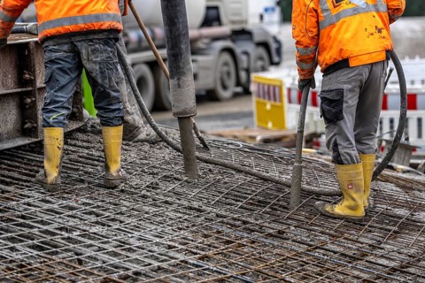 Concreting, concreting the foundation of a wind turbine, more than 600 cubic meters of concrete