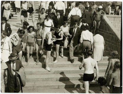 Berlin, Wannsee, lido, crowd of people in swimwear and summer clothes on a staircase at the