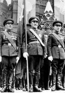 Honoring the soldiers who raised the Soviet flag at the Reichstag in Berlin on 9.5.1945. From left