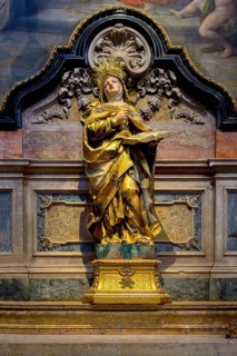 Estrela Basilica and Convent of the Most Sacred Heart of Jesus, Gilded wooden statue representing