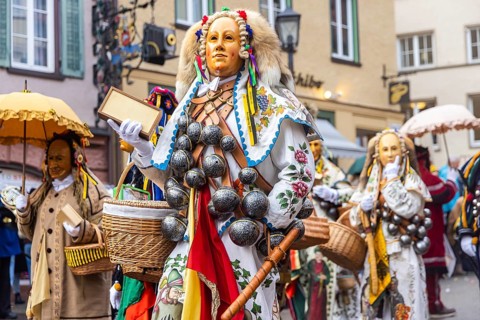 The highlight of the Swabian-Alemannic carnival is the fool's jump in Rottweil. Around 4000 fools