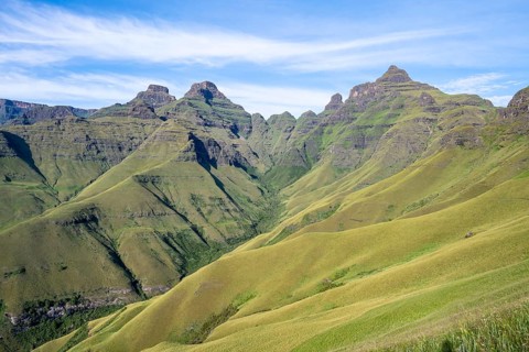 Mountain landscape of the Cathedral Range, view of Cathedral Peak or Cathedral Piek or Mponjwana,