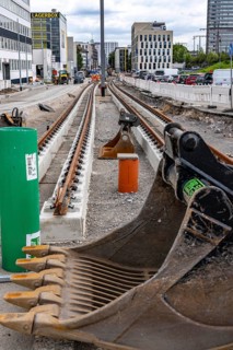 Large construction site in the city center of Essen, Hachestraße, the construction of new tracks