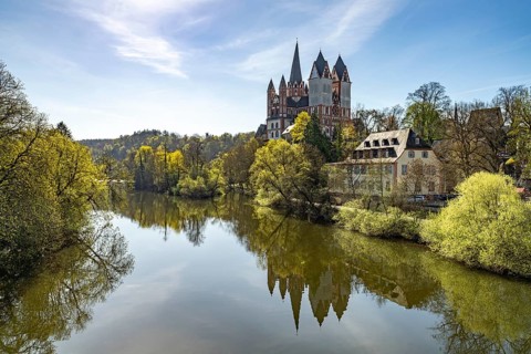 The Lahn and the cathedral in Limburg an der Lahn, Hesse, Germany