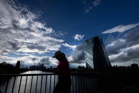 Clouds in the sky over the European Central Bank (ECB) in Frankfurt am Main, Frankfurt am Main,