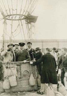 Berlin, Tempelhof airport, balloon flight, in front of takeoff, gondola, men preparing a hot air