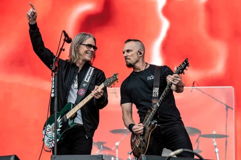 Singer Myles Kennedy (left) and guitarist Mark Tremonti (right) of the US rock band Alter Bridge