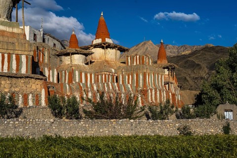 Buddhist stupas, including choirs, tangge, mustang, upper mustang, former kingdom, Himalayas, Nepal