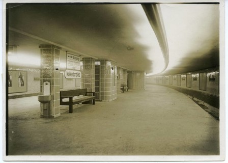 Berlin Nollendorfplatz, empty subway platform with lighting and modern architecture, 1920s, around