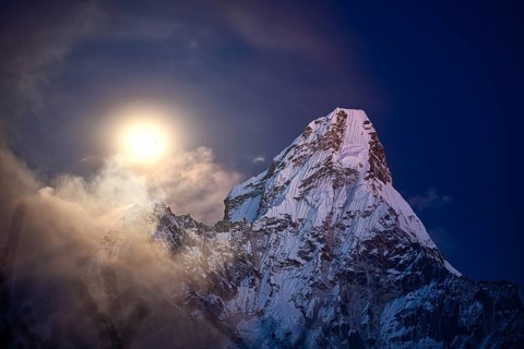 Ama Dablam, 6, 812 m, in the evening light, with the moon (the Matterhorn of Nepal), Mahalangur