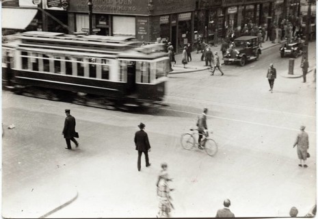 Berlin, Mitte, Unter den Linden, Friedrichstr., traffic, passers-by, classic cars, A tram passes a