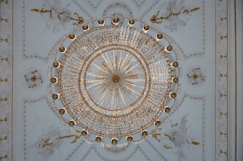Large crystal chandelier in Fantasie Castle, Bayreuther Str. 2, Eckersdorf-Donndorf, Upper
