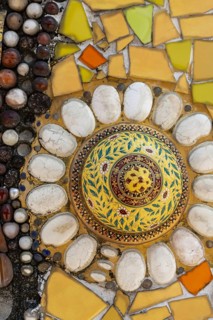 Main chedi (Phra That) decorated with over 5 million colourful mosaic stones and ceramic pieces,