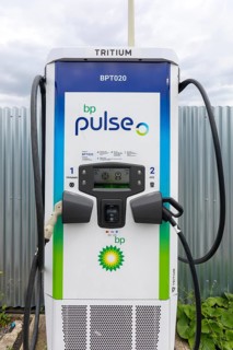 Tritium Veefil-RT 50kW DC rapid electric vehicle (EV) charging station, bp pulse public charging