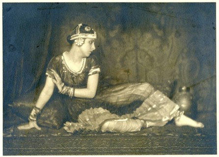 Lene Schneider-Kainer, paintress, Austria, 1885-1971, dancer, dance, Art Nouveau, Gurlitt Gallery,