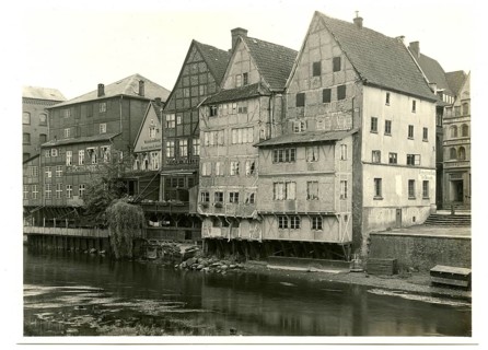 Lüneburg, half-timbered houses, Ilmenau, Middle Ages, A series of old half-timbered houses stand