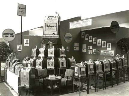Berlin, trade exhibition, C.H. Schwarz stand for cash registers, historical exhibition of vending