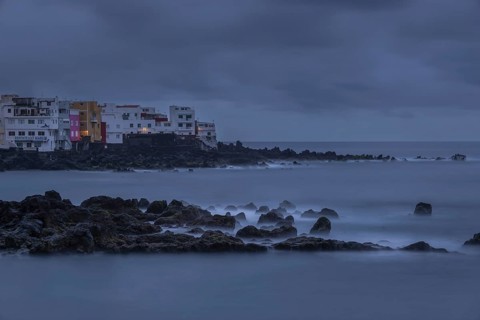 Playa Maria Jiménez in front of sunrise, Puerto de la Cruz, Tenerife, Canary Islands, Spain