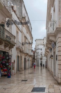 Alley in Martina Franca in rainy weather, Apulia, Southern Italy, Italy