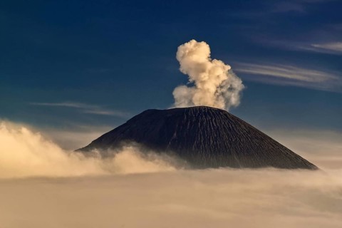 Asia, Indonesia, Java, volcanoes in Bromo-Semeru National Park, Java, Indonesia