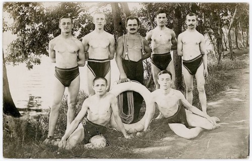 Düsseldorf, bathing, swimwear, leisure, summer, swimming club, men in swimwear posing near a river