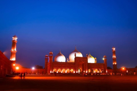 Lahore, Pakistan - 24th october, 2024: Badshahi mosque Lahore timelapse zoom in day to night