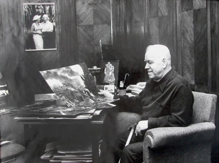 Marshal Zhukov looks at the most famous image and symbol of the victory over Natidonal Socialism by