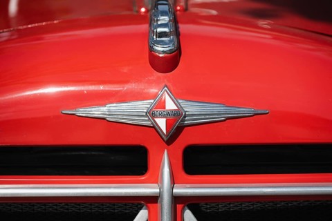 Radiator emblem, trademark, logo of the Borgward brand on a B2000 fire engine, Karlsruhe,