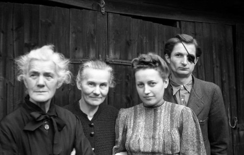 Portrait of a family, Leipzig, GDR, historical, contemporary history, 1945