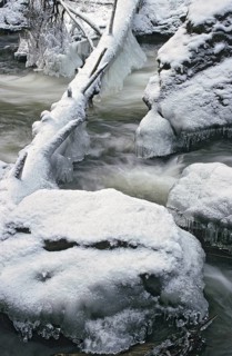 Germany, Pöhl, Saxony, Triebtal, stream, ice, flowing water, high size, portrait format, ice,