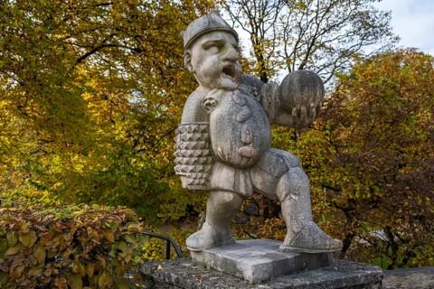 Dwarf, Pallon Player with Ball, Dwarf Garden or Dwarf Garden in the Small Bastion Garden, Mirabell