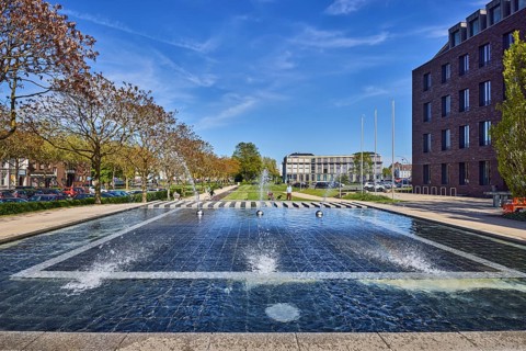 Water games at the town hall, park, water basin, fountains, general architecture, commercial