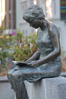 Sculpture The Reader by Wolf Ritz 1985, Seated Women Reading in a Book, Book Reader, Reader, Book