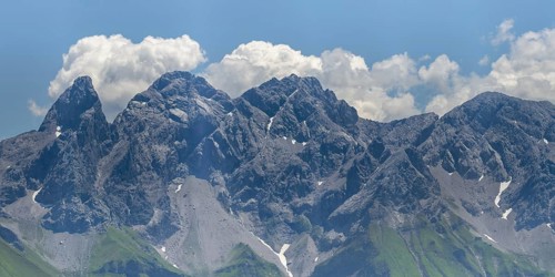 Mountain panorama from Fellhorn 2037m, to the Allgäu main ridge with Trettachspitze 2595m,