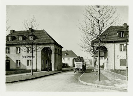 Paradestraße, Berlin, Tempelhof, architecture, Fritz Bräuning, urban scene with well-preserved