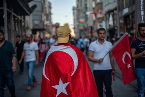 Istanbul, Turkey. 17th July 2016. Crowds take to the streets near Taksim Square, Istanbul, Turkey