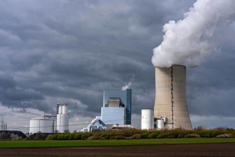 The UNIPER Datteln 4 coal-fired power plant, power plant block and cooling tower, fields, old