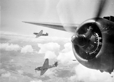 Air raid, aircraft formation near Sevastopol, May 8, 1944 J. Chaldej about the picture: “I took the