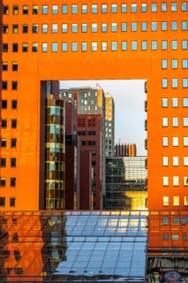 View through the building of the public prosecutor's office, red, on Wilhelminaplein, on the Nieuwe