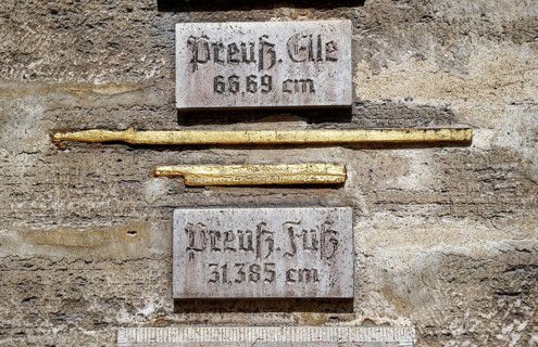 Prussian Elle and Prussian foot, marking at the town hall, size measure, market square, spa town,