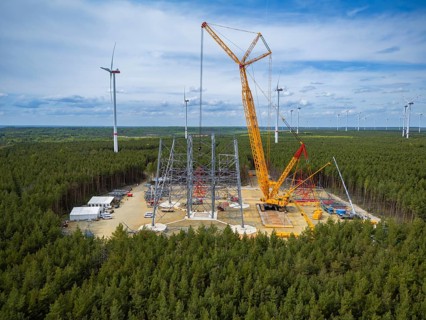 Assembly of the GICON high-altitude wind tower. The world's tallest wind turbine is taking shape.
