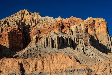 Erosion landscape, red rocks near Dhakmar, Mustang, Upper Mustang, former kingdom, Himalayas, Nepal