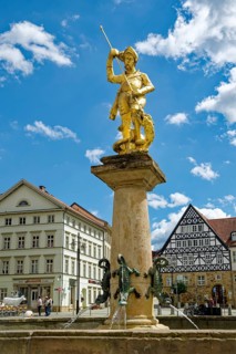 Georgsbrunnen am Marktplatz, Stadtheiliger Sankt Georg, Eisenach, Thuringian Forest, Thuringia,
