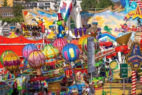 Rheinkirmes in den Rheinwiesen in Düsseldorf-Oberkassel, North Rhine-Westphalia, Germany