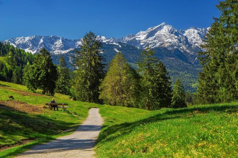 Hiking trail, Philosophenweg with Alpspitze 2628m in spring, Farchant near Garmisch-Partenkirchen,